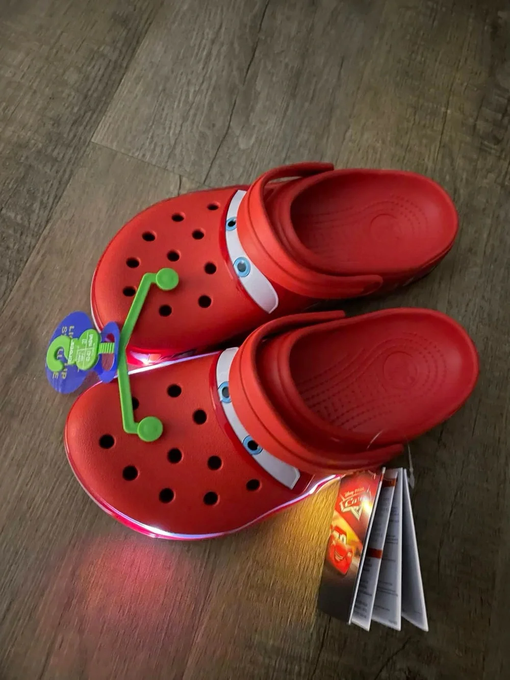 Crocs Disney Cars Lightning McQueen Light-Up Clogs Men’s 11 NWT